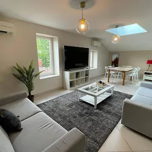 Superbe Avec 2 - 9 Personnes - Parking Privé Appartement